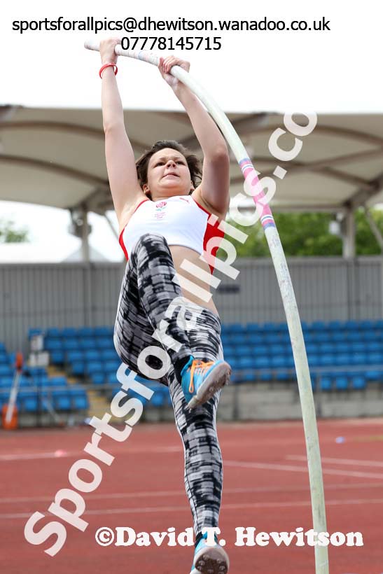 Womens  under-20s pole vault, Northern Senior and Under-20s Track and Field Champs., Manchester. Photo: David T. Hewitson/Sports for All Pics